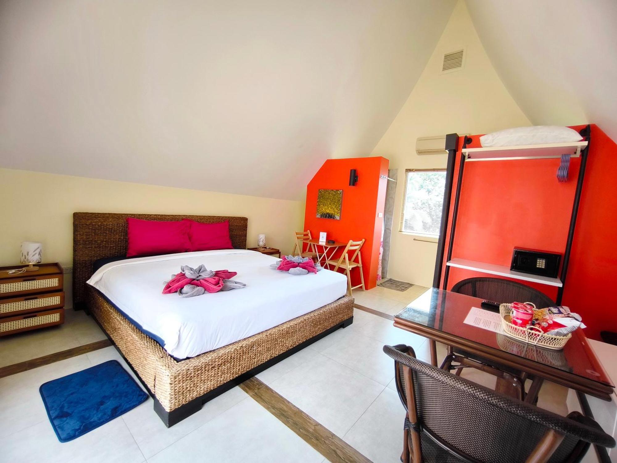 Blue Haven Bay Villa 21D And Resort Apartments 象岛 外观 照片
